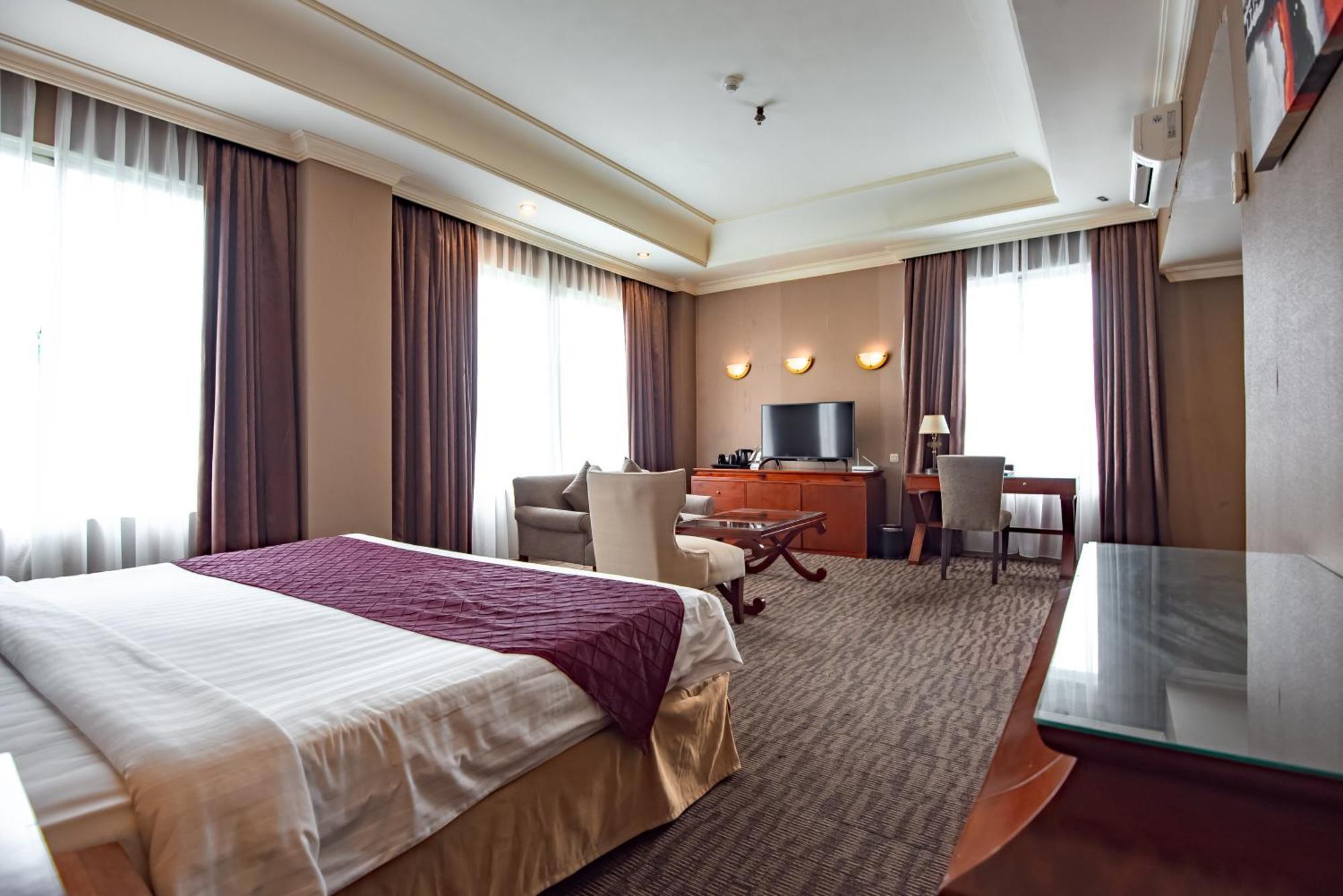 The Mirah Hotel Bogor Esterno foto